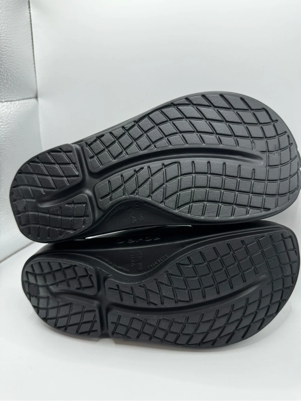 Oofos Men's Tactical Green & Black Cushioned Slide Sandals